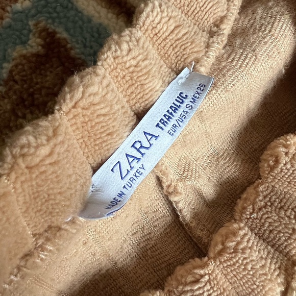 Zara Tan Ribbed Sweatshirt - Picture 2 of 4